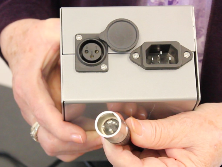 SmartScoot Lightweight Three Wheel Folding Electric Scooter - Image 10